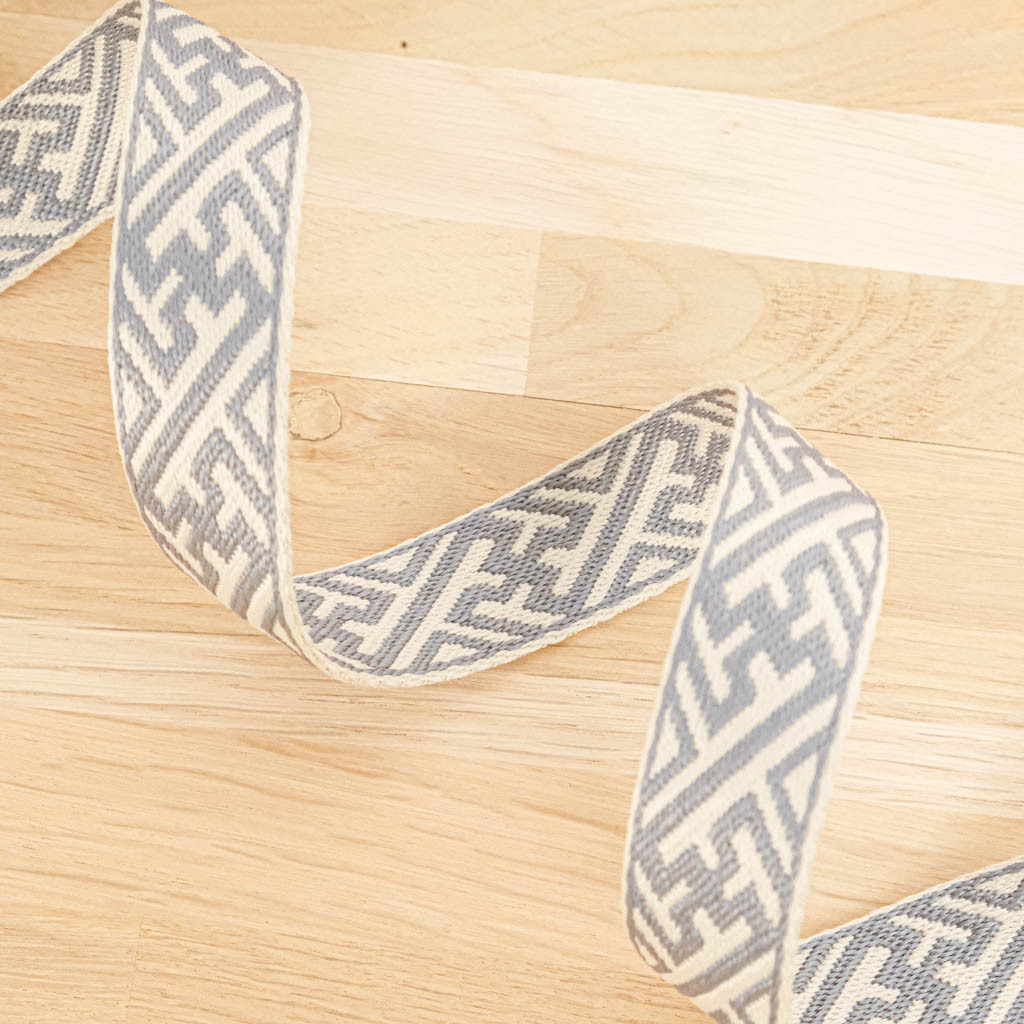 Two-Tone Geometric Strap in Gray - Maison Klem